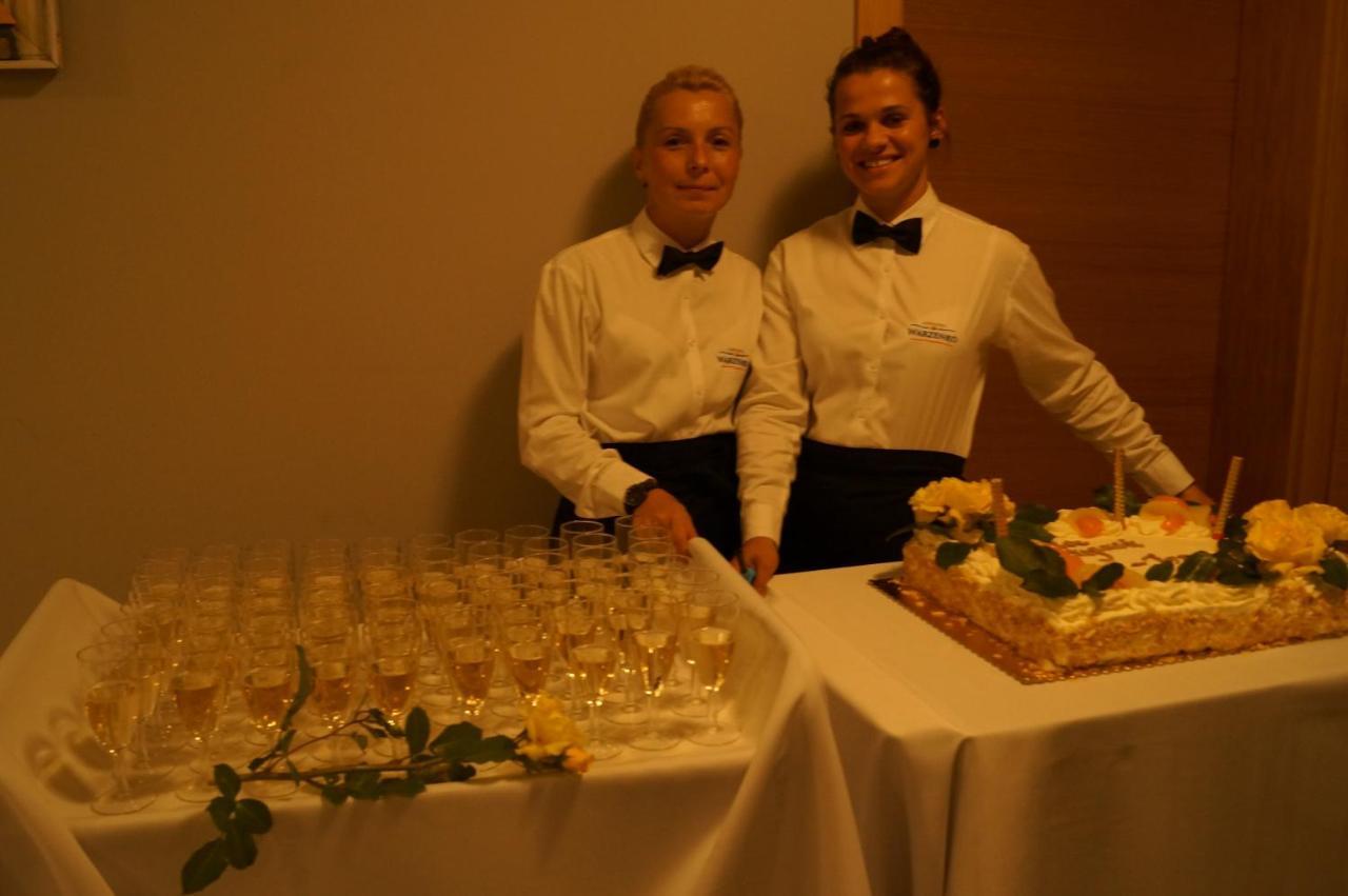 Osrodek Turystyczny Warzenko Hotel Ngoại thất bức ảnh